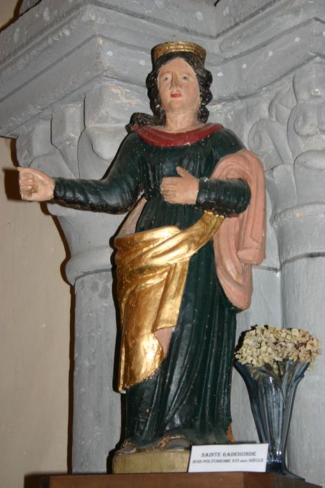 statue : Sainte Radegonde