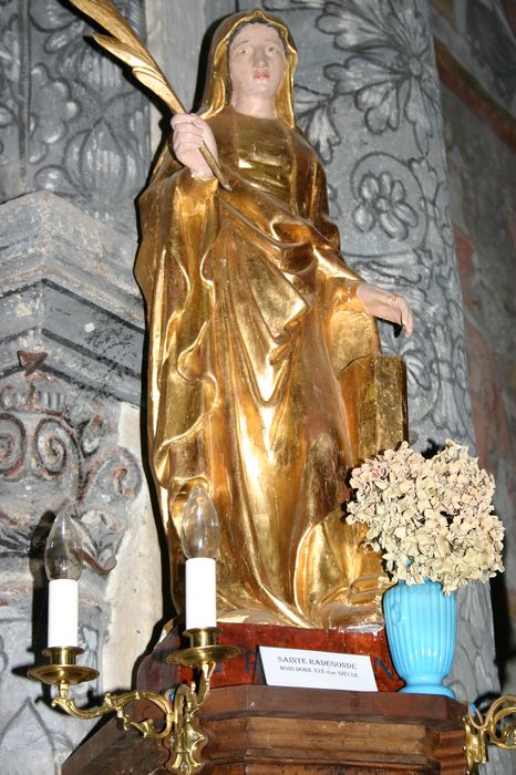 statue : Sainte Radegonde