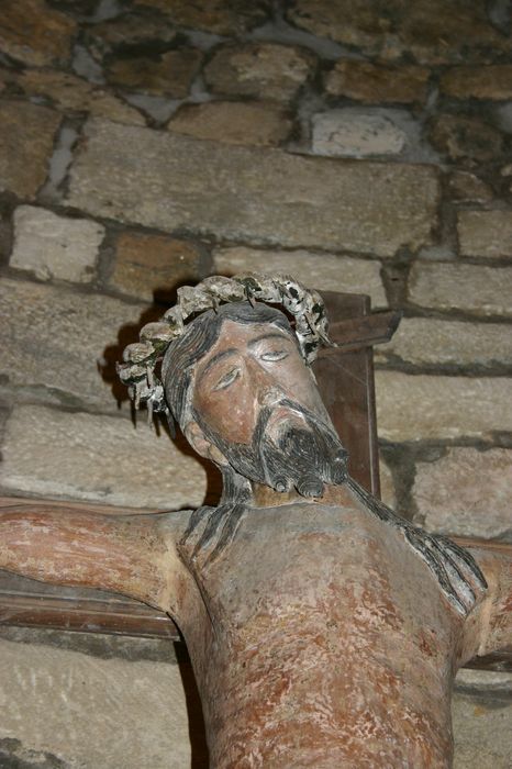 statue-reliquaire : Christ en croix, vue partielle