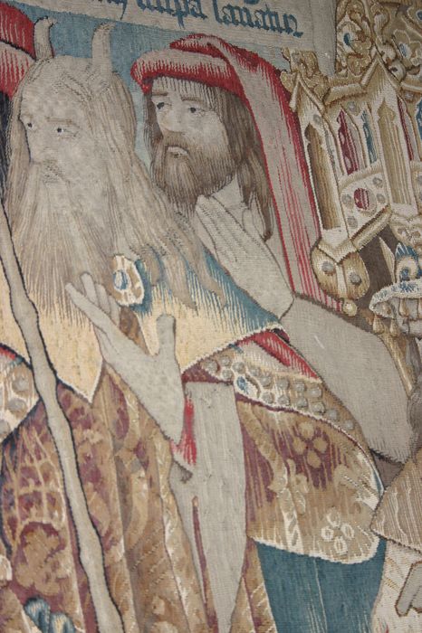 tapisserie : Crucifixion (la), détail