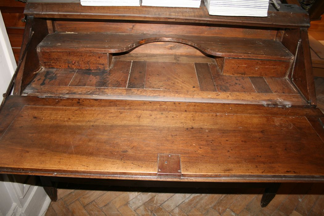 secrétaire en pente, vue partielle - © Ministère de la Culture (France), Conservation des antiquités et des objets d’art de Haute-Loire, tous droits réservés