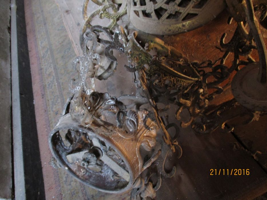 lustre, détail - © Ministère de la Culture (France), Conservation des antiquités et des objets d’art de Haute-Loire, tous droits réservés