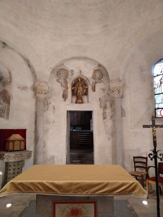 Eglise Saint-Barthélémy : Choeur, vue partielle