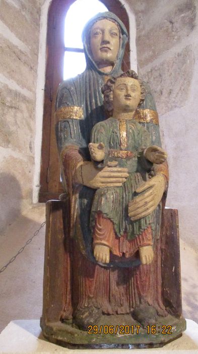 groupe sculpté : Vierge en majesté dite Notre-Dame d'Entremont - © Ministère de la Culture (France), Conservation des antiquités et des objets d’art de Haute-Loire, tous droits réservés