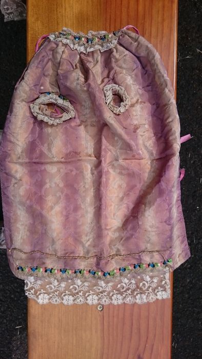 manteau de statue - © Ministère de la Culture (France), Conservation des antiquités et des objets d’art de Haute-Loire, tous droits réservés