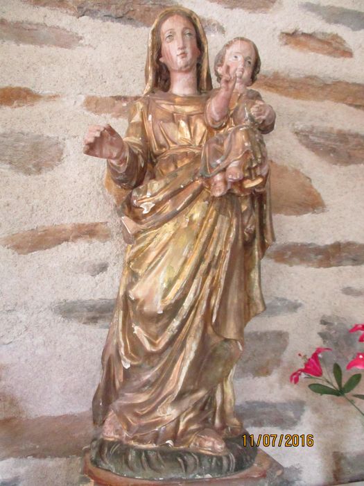 Groupe sculpté : Vierge à l'Enfant