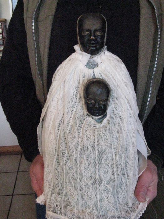 groupe sculpté : Vierge noire à l'Enfant dite Notre-Dame de Solignac.