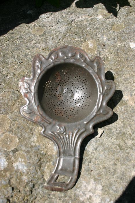 passette - © Ministère de la Culture (France), Conservation des antiquités et des objets d’art de Haute-Loire, tous droits réservés
