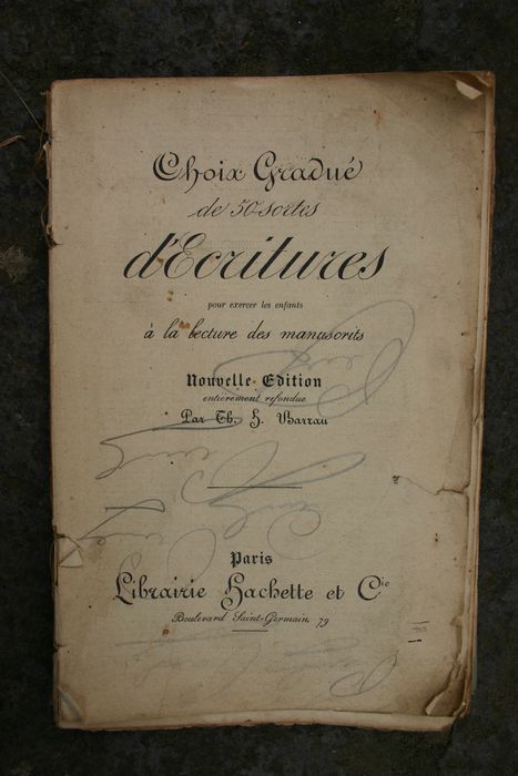 livre : Choix gradué des Cinquantes Sortes d'Ecritures - © Ministère de la Culture (France), Conservation des antiquités et des objets d’art de Haute-Loire, tous droits réservés