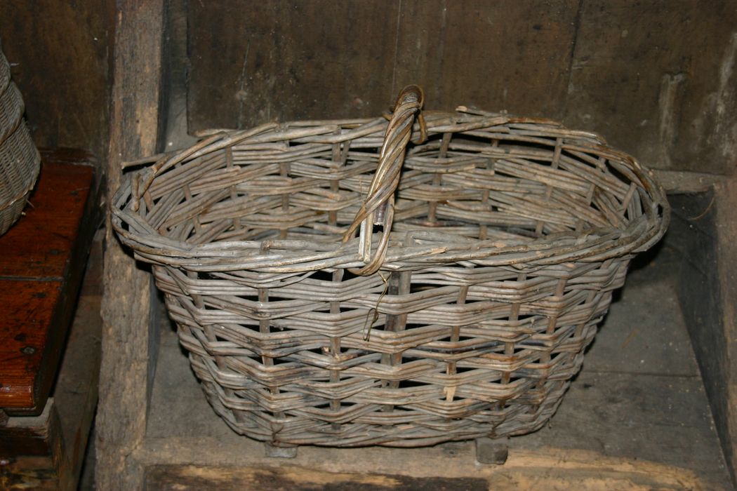 panier - © Ministère de la Culture (France), Conservation des antiquités et des objets d’art de Haute-Loire, tous droits réservés