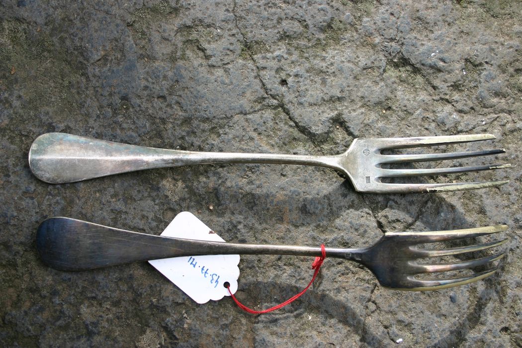deux fourchettes - © Ministère de la Culture (France), Conservation des antiquités et des objets d’art de Haute-Loire, tous droits réservés