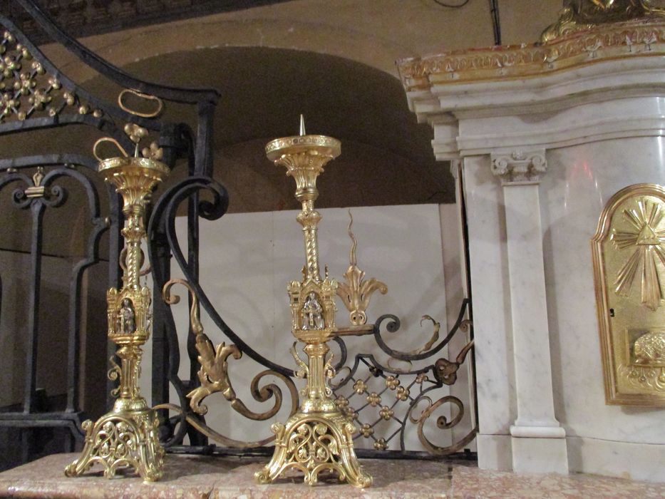 chandeliers (garniture d'autel)