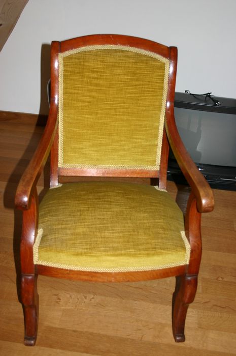 fauteuil - © Ministère de la Culture (France), Conservation des antiquités et des objets d’art de Haute-Loire, tous droits réservés