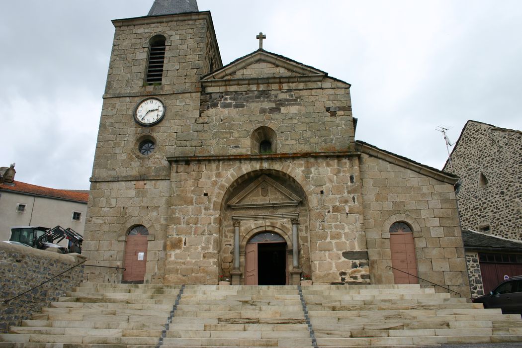 Eglise Saint-Nicolas : Façade occidentale, vue générale