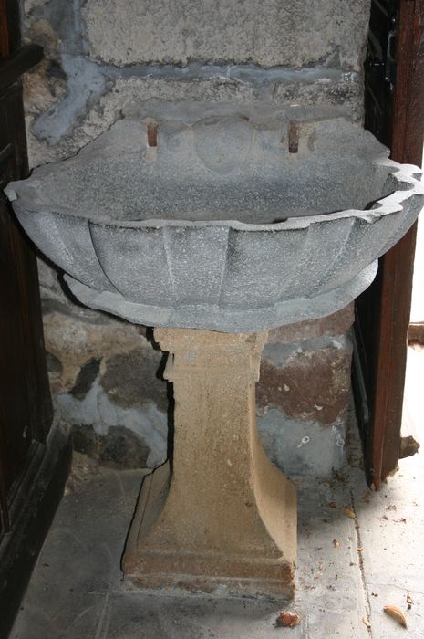 bénitier - © Ministère de la Culture (France), Conservation des antiquités et des objets d’art de Haute-Loire, tous droits réservés