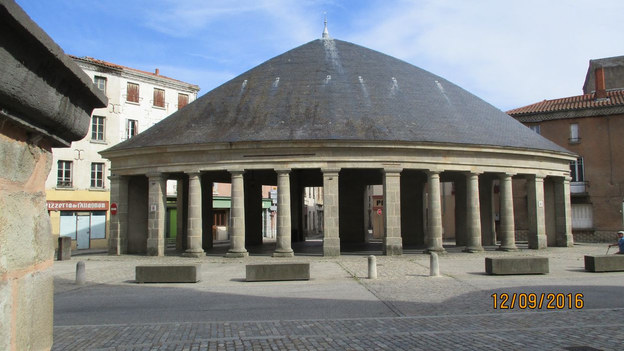 Halle : Vue générale