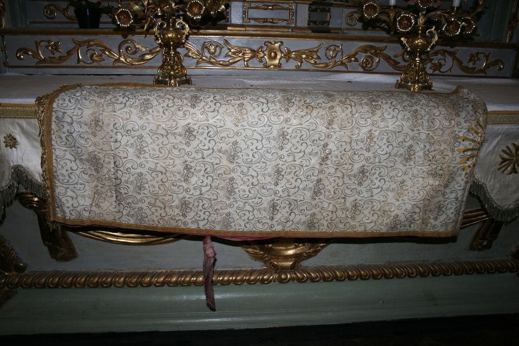 antependium - © Ministère de la Culture (France), Conservation des antiquités et des objets d’art de Haute-Loire, tous droits réservés