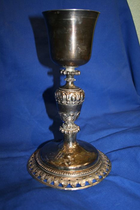 calice - © Ministère de la Culture (France), Conservation des antiquités et des objets d’art de Haute-Loire, tous droits réservés