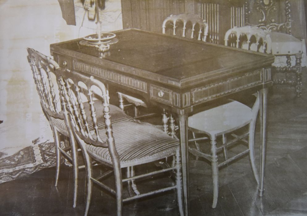 table de tric-trac, style Louis XVI - © Ministère de la Culture (France), Conservation des antiquités et des objets d’art de Haute-Loire, tous droits réservés