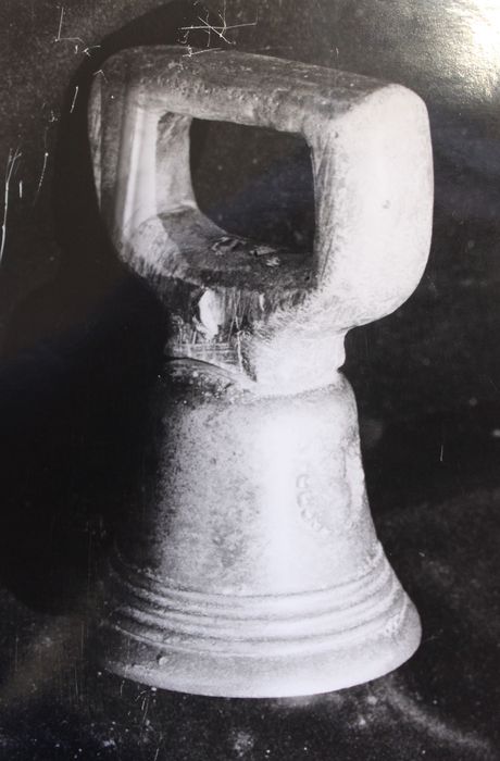 clochette - © Ministère de la Culture (France), Conservation des antiquités et des objets d’art de Haute-Loire, tous droits réservés