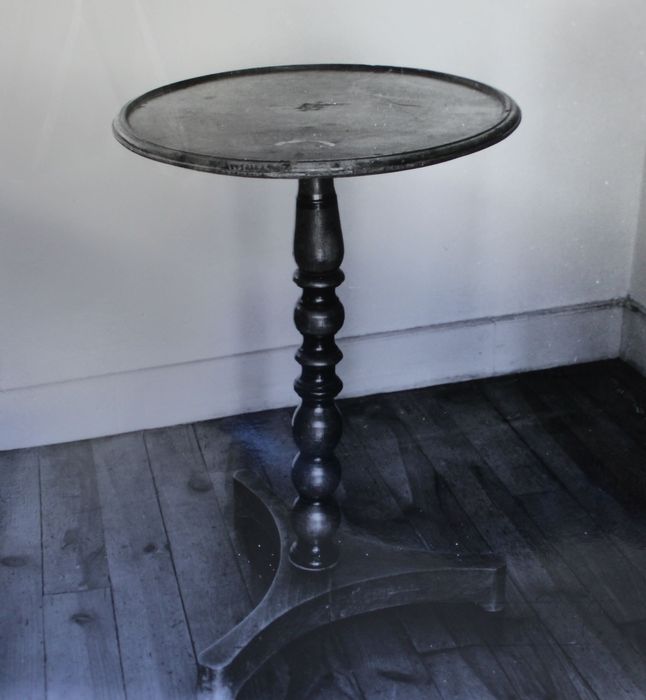 table dite guéridon de dentellière  - © Ministère de la Culture (France), Conservation des antiquités et des objets d’art de Haute-Loire – Tous droits réservés