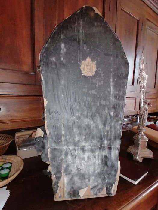 ostensoir et son étui, vue générale de l'étui - © Ministère de la Culture (France), Conservation des antiquités et des objets d’art de Haute-Loire, tous droits réservés