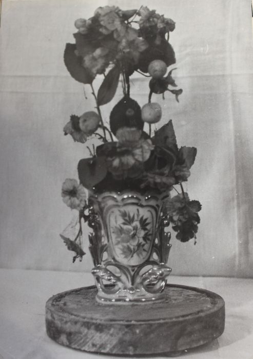vase-bouquets d'autel - © Ministère de la Culture (France), Conservation des antiquités et des objets d’art de Haute-Loire, tous droits réservés