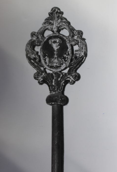 canne de pénitent : Calice - © Ministère de la Culture (France), Conservation des antiquités et des objets d’art de Haute-Loire – Tous droits réservés