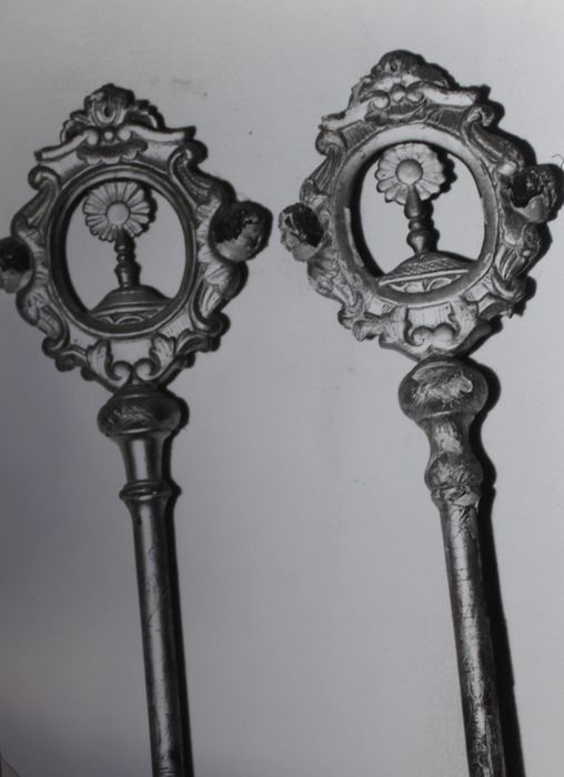 cannes de pénitents : Ostensoirs - © Ministère de la Culture (France), Conservation des antiquités et des objets d’art de Haute-Loire, tous droits réservés