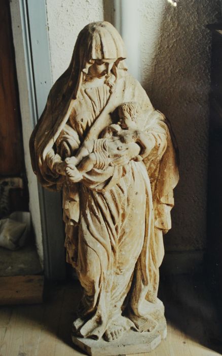 Statue : Vierge à l'Enfant