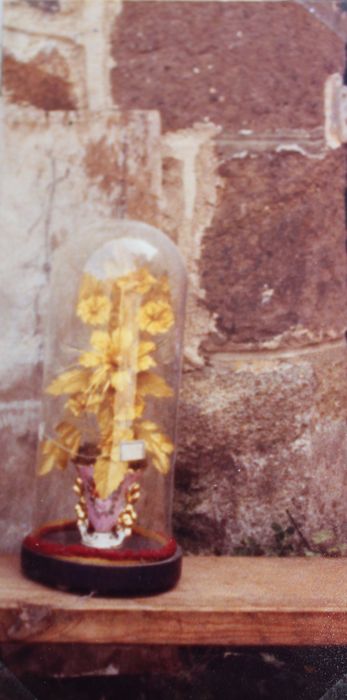 Vase avec fleurs