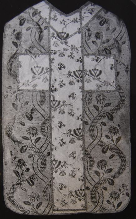 chasuble - © Ministère de la Culture (France), Conservation des antiquités et des objets d’art de Haute-Loire – Tous droits réservés