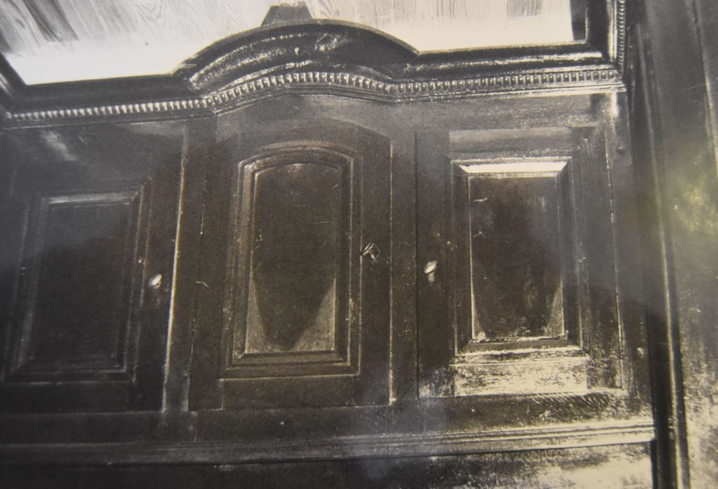 meuble de sacristie, vue partielle - © Ministère de la Culture (France), Conservation des antiquités et des objets d’art de Haute-Loire – Tous droits réservés