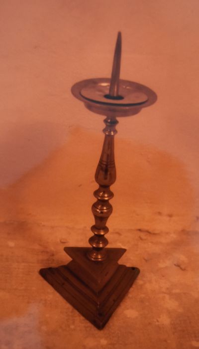 chandelier - © Ministère de la Culture (France), Conservation des antiquités et des objets d’art de Haute-Loire – Tous droits réservés