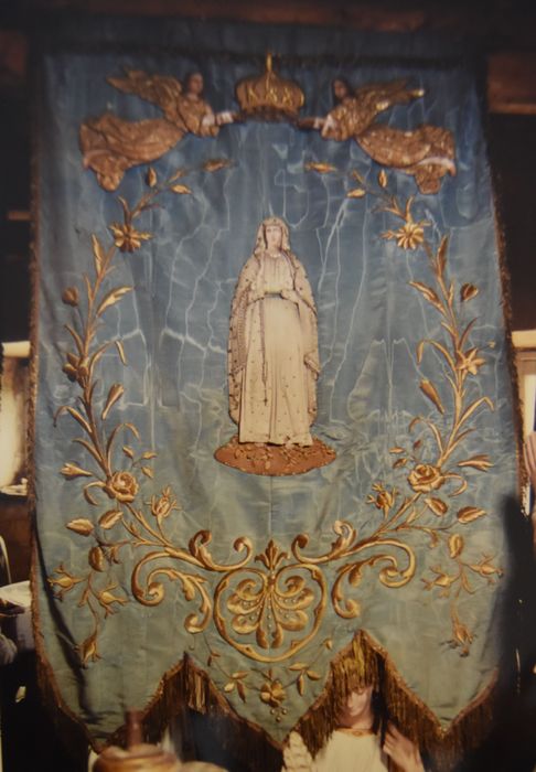 bannière de procession : Couronnement de la Vierge