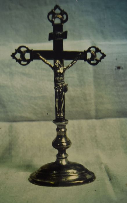 croix d'autel