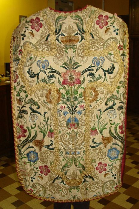 chasuble - © Ministère de la Culture (France), Conservation des antiquités et objets d'art de Loire-Atlantique, tous droits réservés