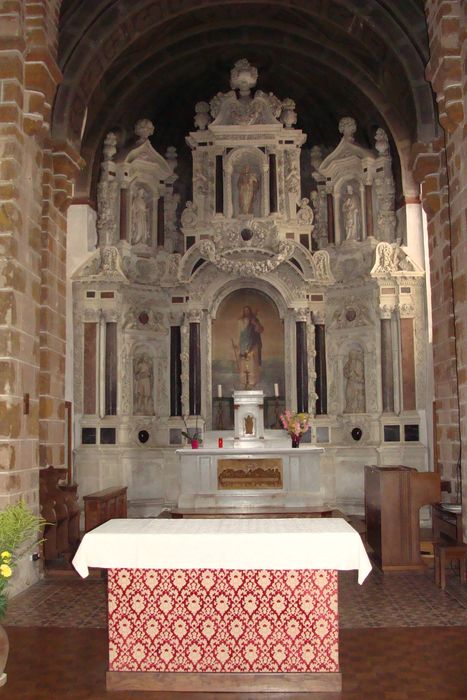 Retable (maître-autel)