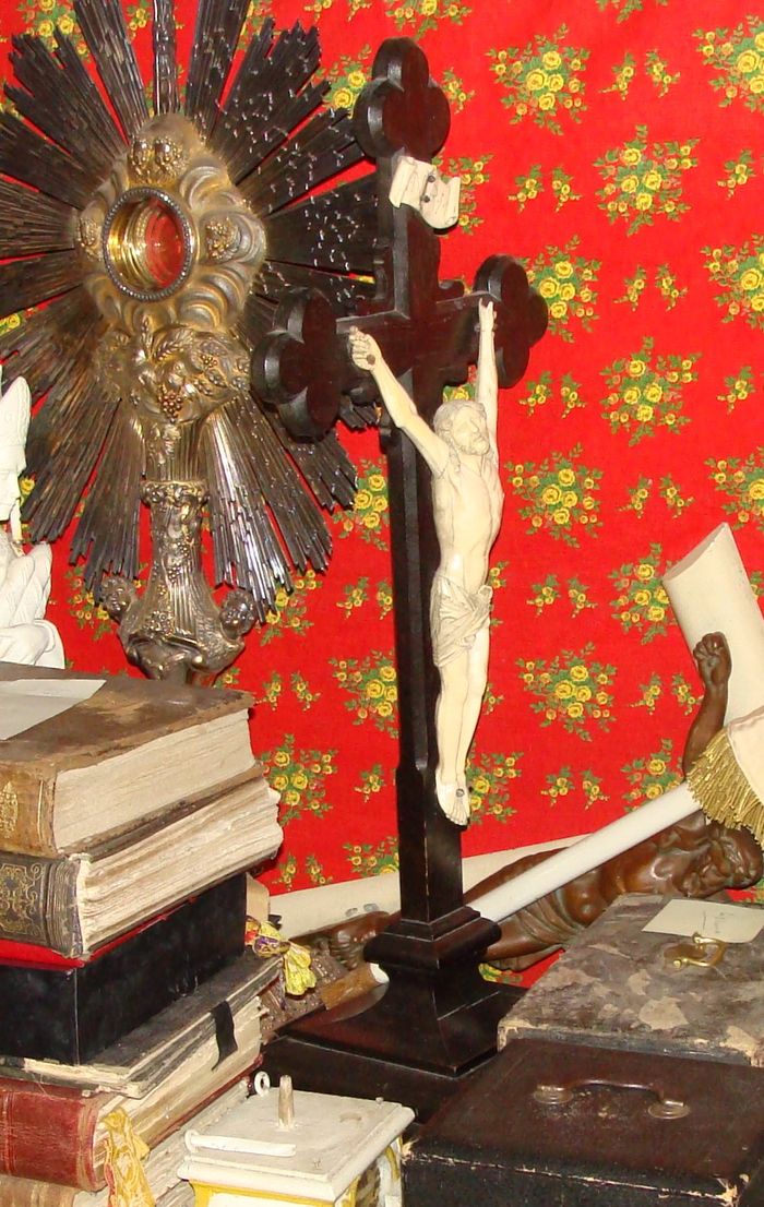 statue : Christ en croix - © Ministère de la Culture (France), Conservation des antiquités et objets d'art de Loire-Atlantique, tous droits réservés