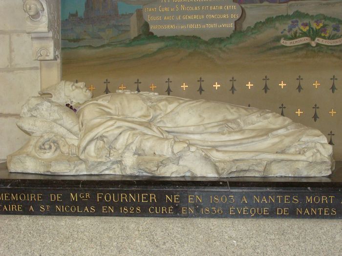 statue (gisant), de monseigneur Fournier