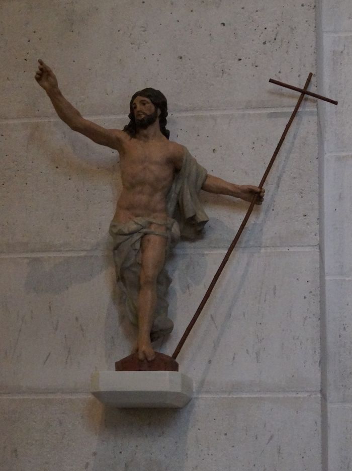 statue (statuette) : Christ ressuscité