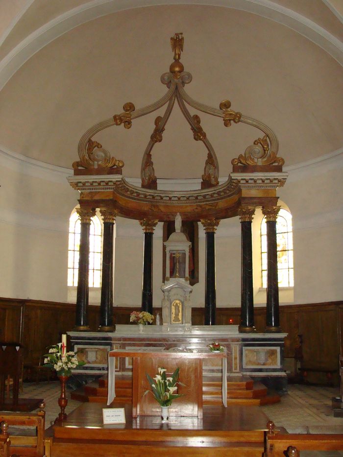 autel et ciborium (baldaquin) - © Ministère de la Culture (France), Conservation des antiquités et objets d'art de Loire-Atlantique, tous droits réservés