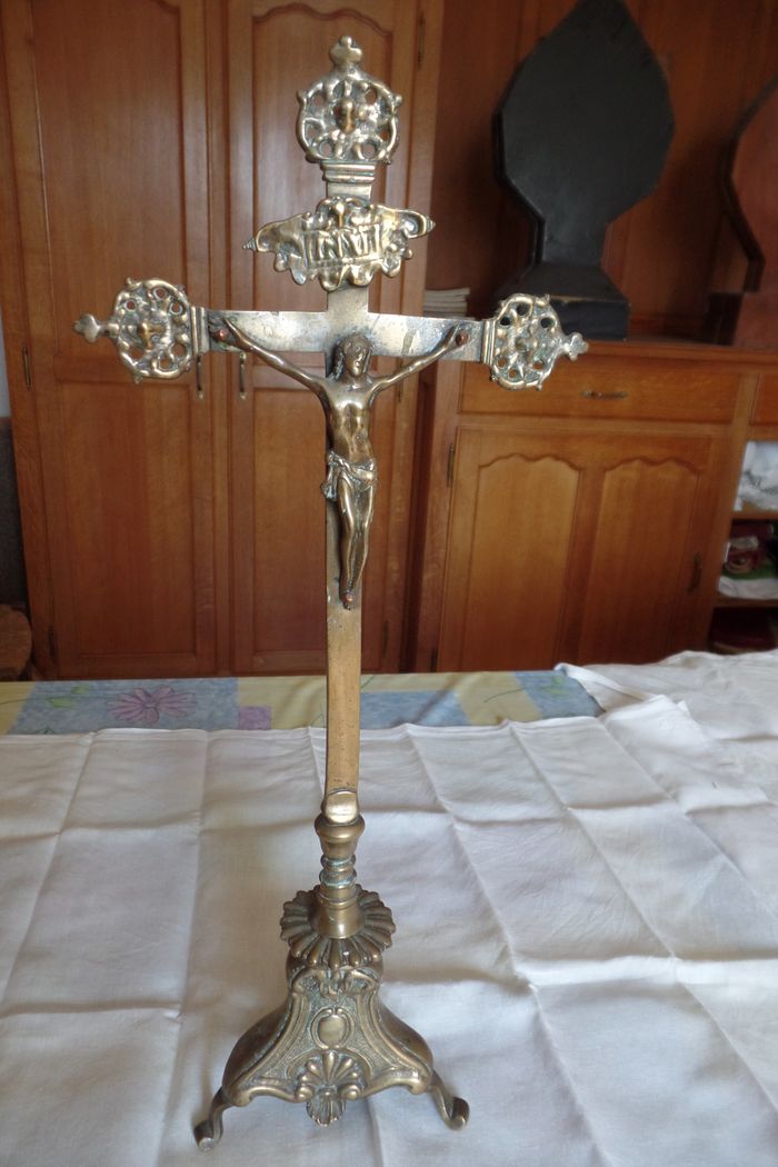 croix d'autel