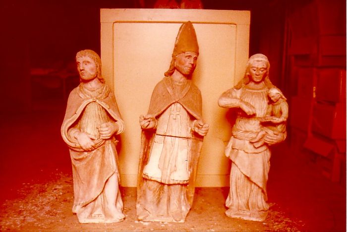 statues : L'Education de la Vierge, Un évêque, Un saint - © Ministère de la Culture (France), Conservation des antiquités et objets d'art de Loire-Atlantique, tous droits réservés