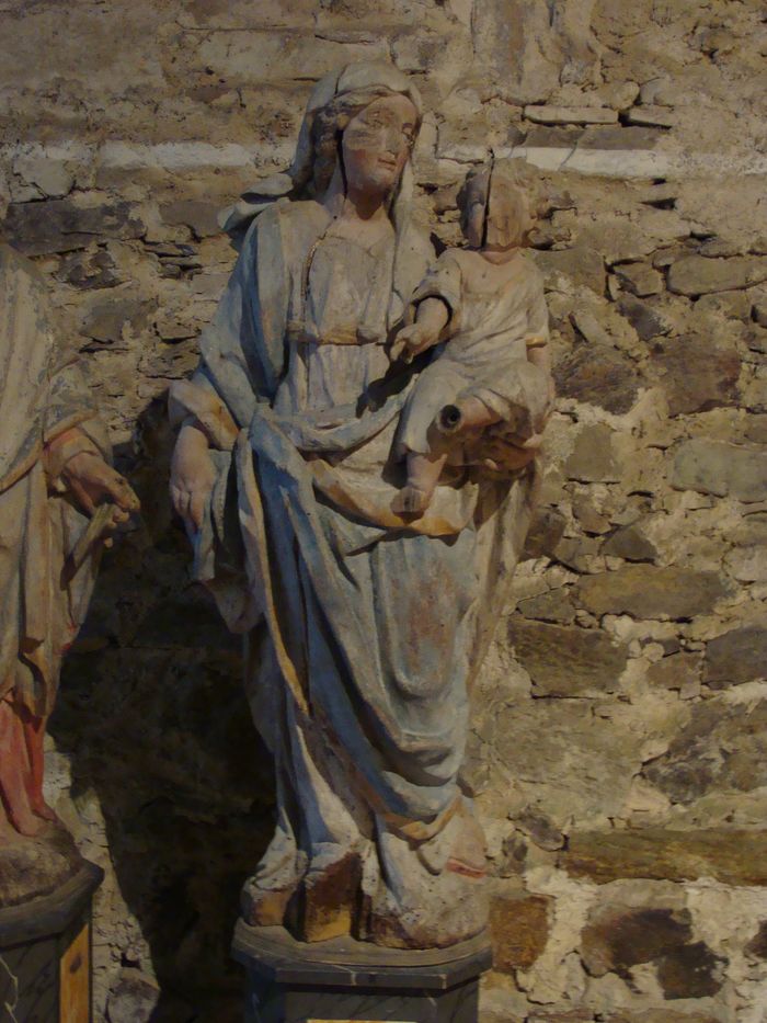 statue : Vierge à l'Enfant