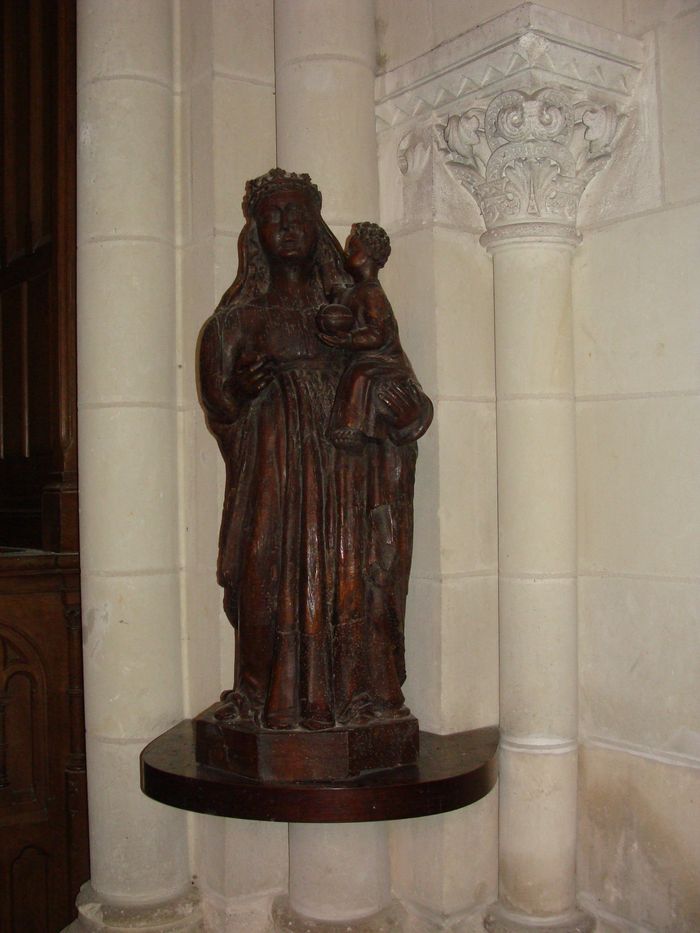 statue : Vierge à l'Enfant