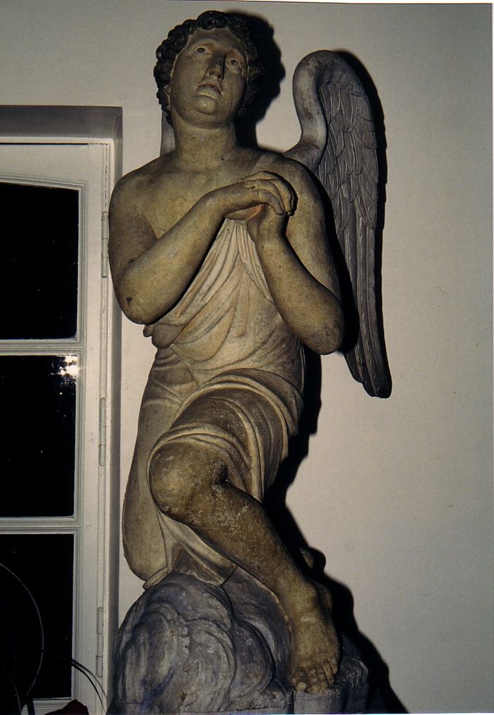 Deux statues : Anges adorateurs