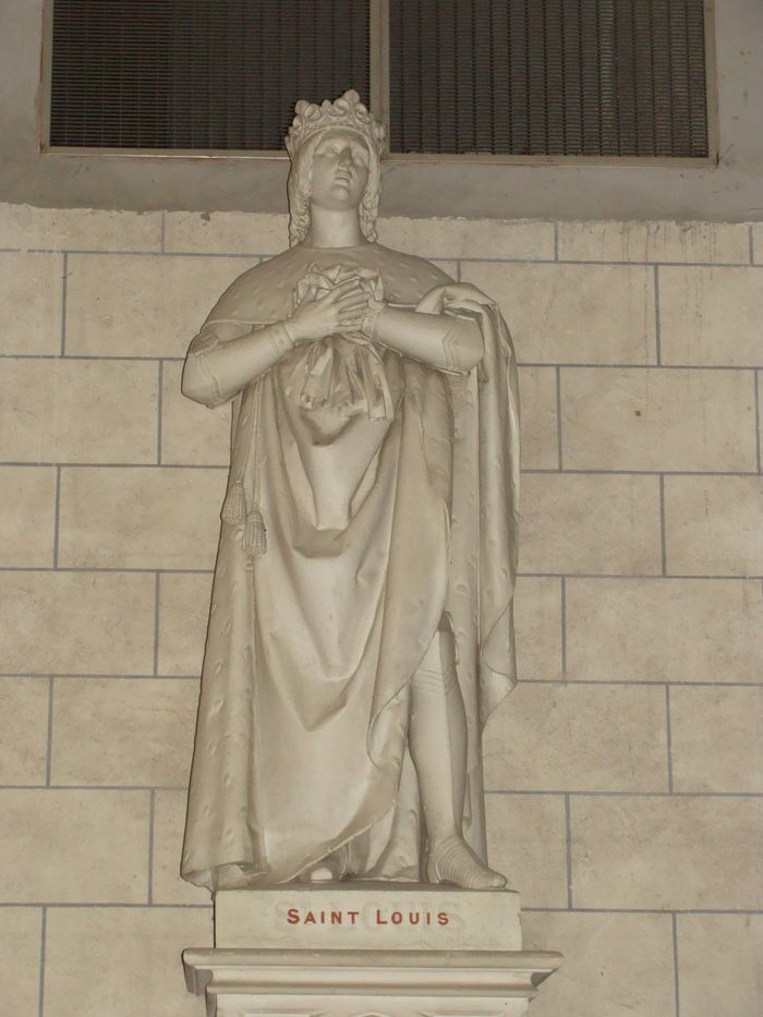 statue : Saint Louis