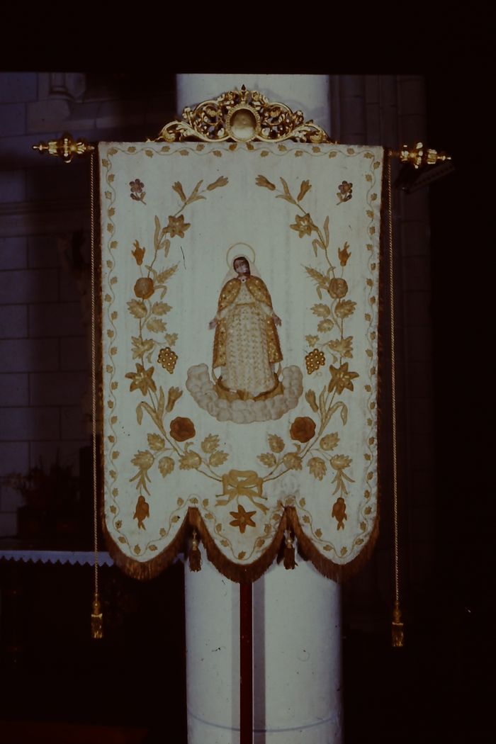 bannière de procession de la Vierge