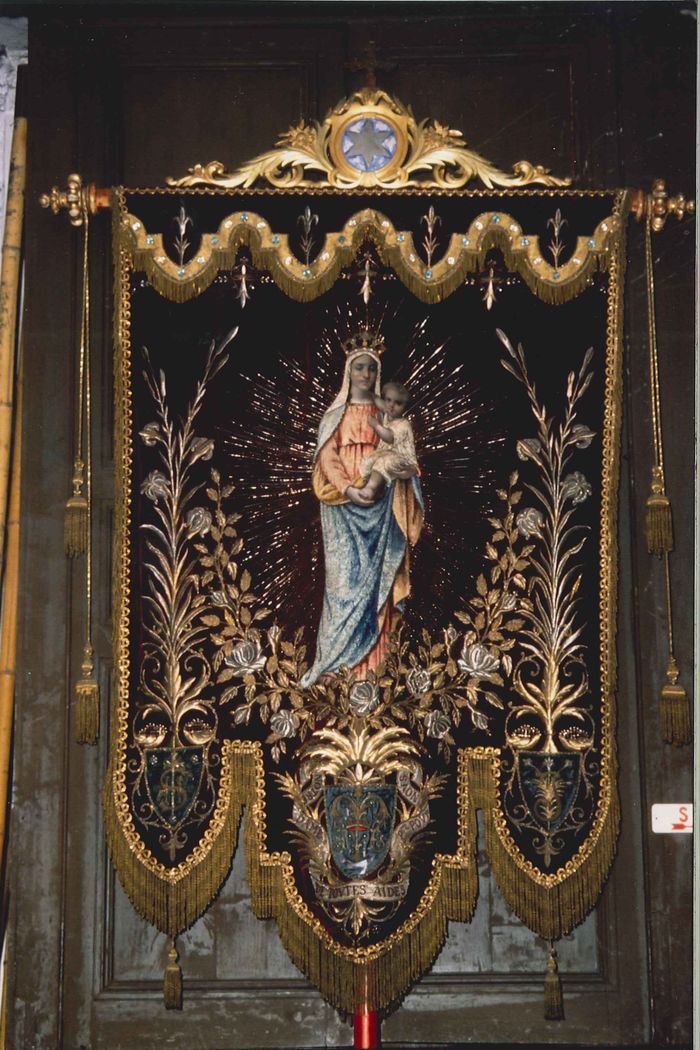 bannière de procession de la Vierge, Notre-Dame-de-Toutes-Aides